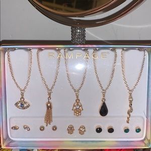 5 pairs of earrings with matching necklaces.